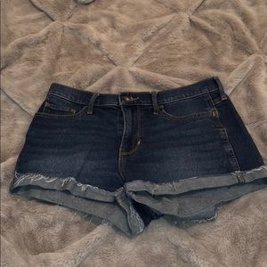 Hollister || high-rise short-shorts